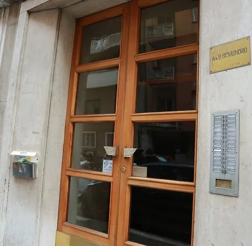 Laura's Vatican Appartement